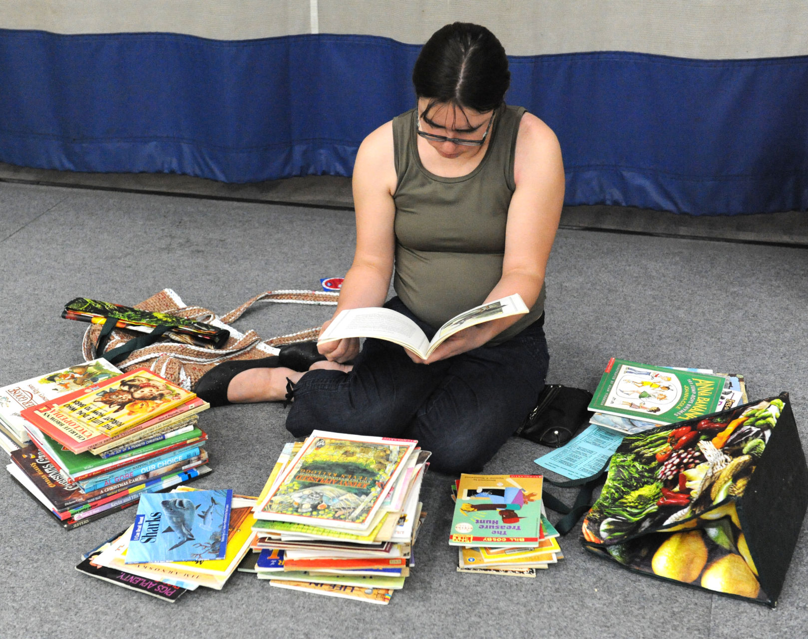 Book_Sale_002.jpg